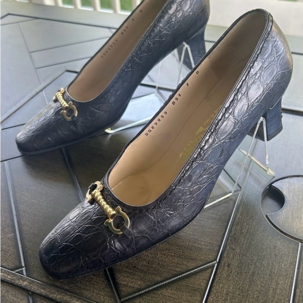 Salvatore Ferragamo Navy Blue Crocodile Textured Heels with Gold Accent